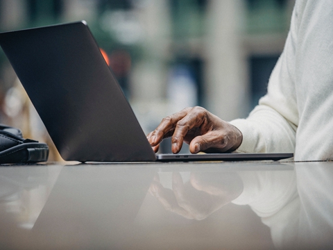 沃爾瑪圣誕極速達(dá)服務(wù)：中國賣家的節(jié)日機(jī)遇與合規(guī)指南