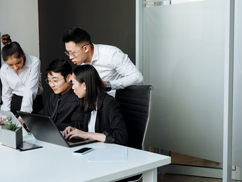 英國企業(yè)注冊全攻略：流程、注意事項與低稅島指南