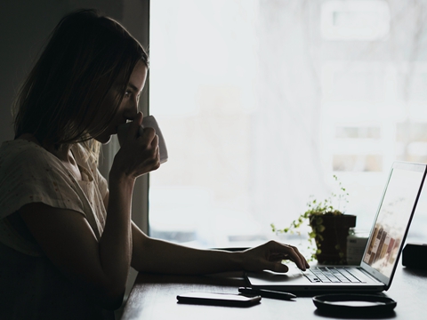 華美銀行中文客服，多幣種賬戶，華人開戶首選
